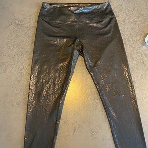 Z by Zella Shiny Black Shadow Leopard print Leggings L